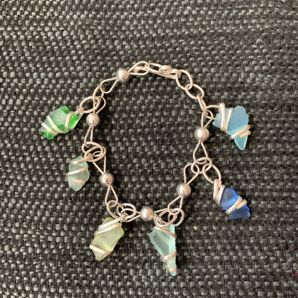 Beach glass bracelet 7 1/2” long